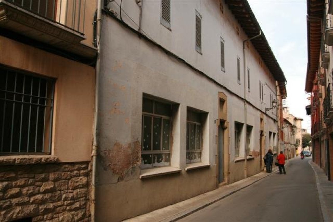 Façana escola monges Façana escola monges