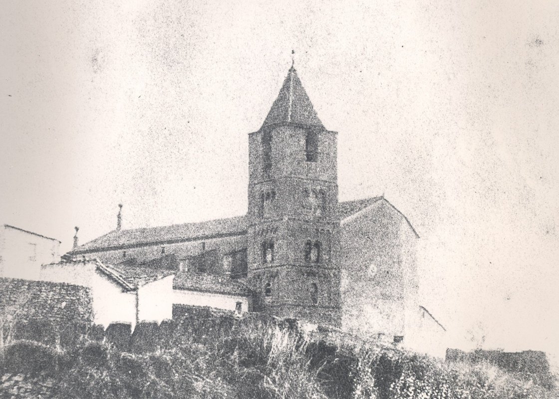 Fotografia antiga del campanar romànic de Taradell