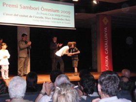 Marc Fernández recollint el premi Sambori