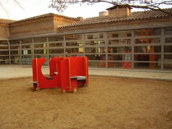 Edifici Infantil Edifici Infantil