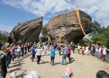 Emotiu homenatge a Quim Feixas durant l'Aplec del Castell