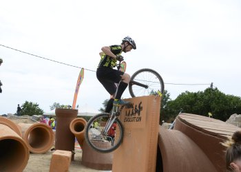 Dos podis taradellencs a la tercera prova de la Copa Catalana de bicitrial