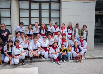 FOTOS. Animada ballada de bastons per Pasqua