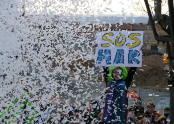 FOTOS I VÍDEOS. CarnaSEB s'imposa al Carnaval de Taradell i Els Troneres, segons