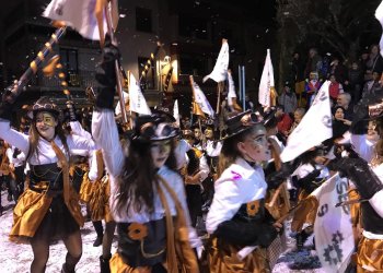 L'organització del Carnaval reprèn la campanya 'Diverteix-te sense passar-te!' per reduir riscos