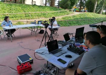 VÍDEO 'T'escoltem a la fresca' des de la terrassa de Can Costa