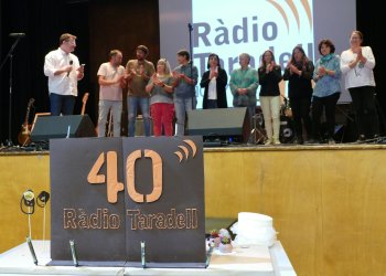 FOTOS, VÍDEOS i ÀUDIO. Gran celebració dels 40 anys de Ràdio Taradell