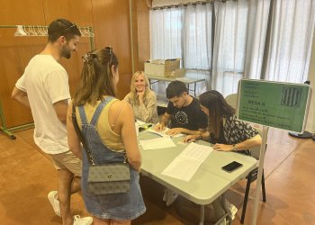 Qui haurà d'anar a les meses electorals el 23 de juliol?