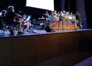 Concert d'hivern de l'Escola de Música i lectura del Poema de Nadal de Sagarra