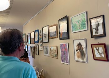 FOTOS. L'escola d'arts L'Arpa exposa les obres fetes durant el curs