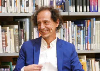 Ferran Garcia guanya el premi Anglada amb 'Guilleries' Ferran Garcia guanya el premi Anglada amb 'Guilleries'
