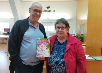 Emília Bosch i Toni Gimeno escriuen un llibre sobre el teatre a Taradell Emília Bosch i Toni Gimeno escriuen un llibre sobre el teatre a Taradell