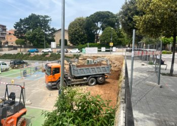 Comencen les obres d’una nova rampa i una escala d’accés a l’Espai 1 d’Octubre