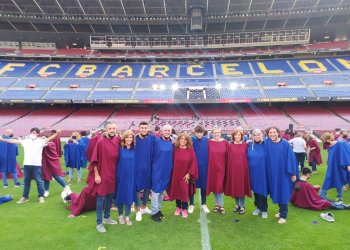 VÍDEO i FOTOS. Tastet de Gospel actua al Camp Nou