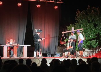 La Festa d’en Toca-Sons fa una crida a fer-se soci de l'entitat i participar en les decisions La Festa d’en Toca-Sons fa una crida a fer-se soci de l'entitat i participar en les decisions