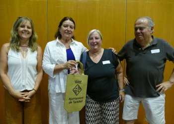 Maria Àngels Riera guanya el torneig de Rummikub de la festa major Maria Àngels Riera guanya el torneig de Rummikub de la festa major