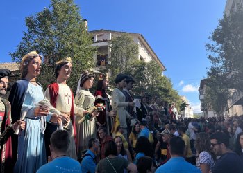 FOTOS. Nombrosa i participativa Trobada de Gegants a Taradell