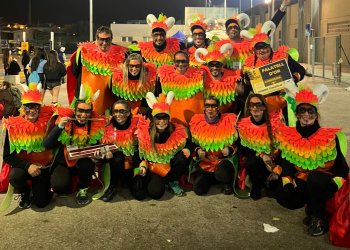 Els Troneres i CarnaSEB, primers i segons al Carnaval de Torelló