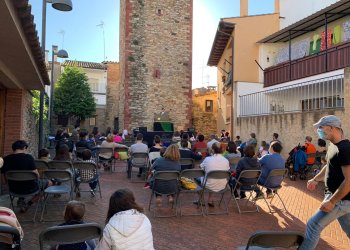 Un espectacle de titelles reactiva la vida cultural després del confinament