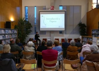 Arrenca el cicle de xerrades ''Vivim la música'' Arrenca el cicle de xerrades ''Vivim la música''