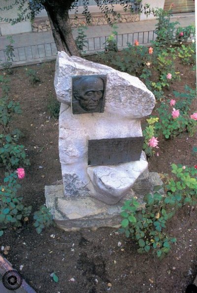 Monument a Joan Vilacís