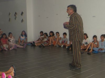 Contes amb pijama per celebrar els 30 anys de la Biblioteca
