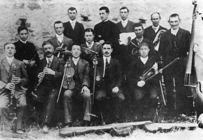 Exposició de fotografies sobre els 140 anys d’Els Lluïsos