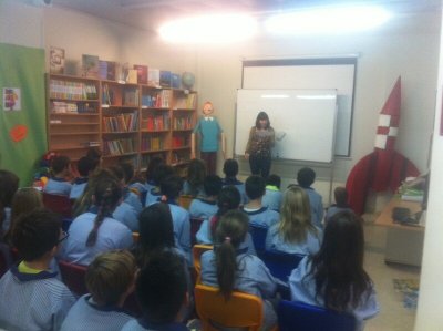 La Biblioteca visita l’escola Sant Genís i Santa Agnès de Taradell La Biblioteca visita l’escola Sant Genís i Santa Agnès de Taradell
