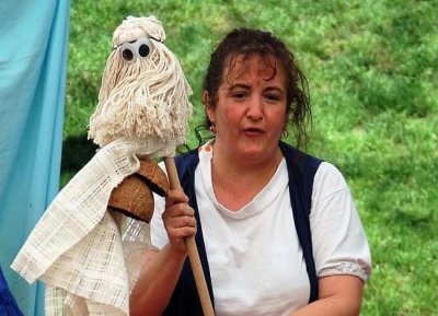'Contes de sol i pluja' amb Susagna Navó a l'Hora del Conte dedicada als Petits Lectors