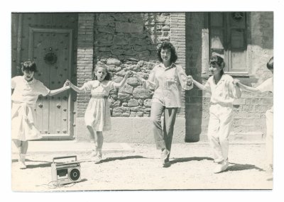 La Mostra Internacional de Cinema Etnogràfic estarà dedicada a l'Agrupació Sardanista de Taradell La Mostra Internacional de Cinema Etnogràfic estarà dedicada a l'Agrupació Sardanista de Taradell
