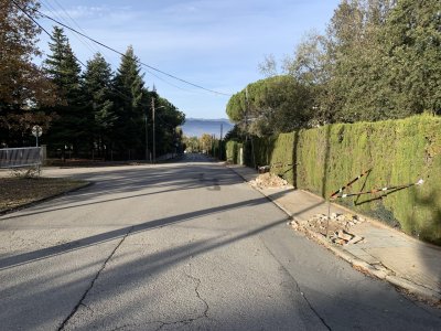 Una lluminària LED de les 668 faroles que es canvien a Taradell, al carrer de l'Escola