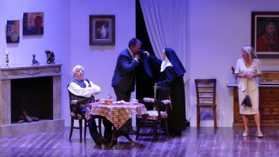 Gottic Teatre Un senyor damunt d'un ruc 