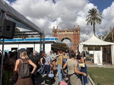 La Biblioteca de Taradell visita La Setmana del Llibre en Català