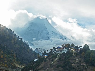 Xerrada-projecció 'Trekking al Manaslu'