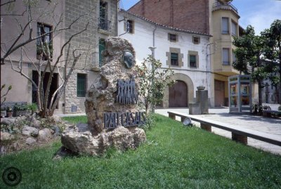 Monument a Pau Casals (Plaça vella)