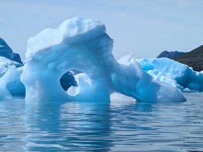 Cicle de projeccions Taradellencs pel món | 'Groenlàndia: Un viatge entre fiords, icebergs i glaceres' Cicle de projeccions Taradellencs pel món | 'Groenlàndia: Un viatge...