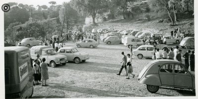 Festa de benedicció de la campana i l\'ermita de Sant Quirze, el 2 de juliol del 1967 (Arxiu Fotogràfic Taradell | Autor desconegut)