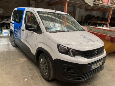 Els serveis municipals de Taradell ja disposen del primer vehicle 100% elèctric Els serveis municipals de Taradell ja disposen del primer vehicle 100% elèctric