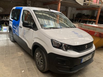 Els serveis municipals de Taradell ja disposen del primer vehicle 100% elèctric