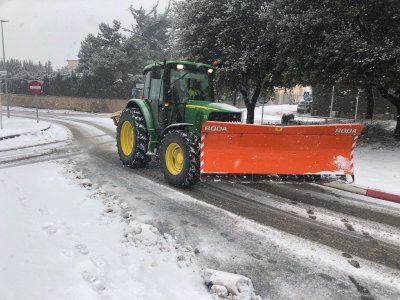Informació davant la nevada que s'està produint a Taradell aquest dimecres