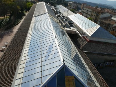 Actuacions a l’edifici del Centre Cultural Costa i Font per millorar el confort Actuacions a l’edifici del Centre Cultural Costa i Font per millorar el confort