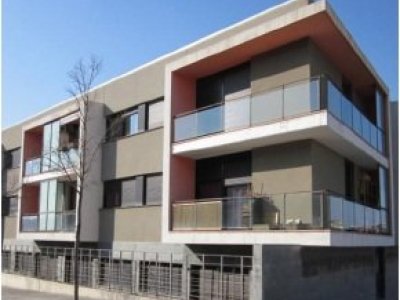 L’Agència de l’Habitatge inicia obres per millorar l’eficiència energètica en habitatges amb protecció oficial de Taradell