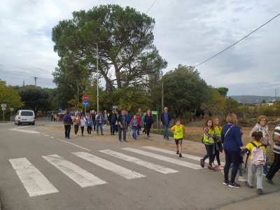 Escola Sant Genís   caminada intergeracional 2022 (1)