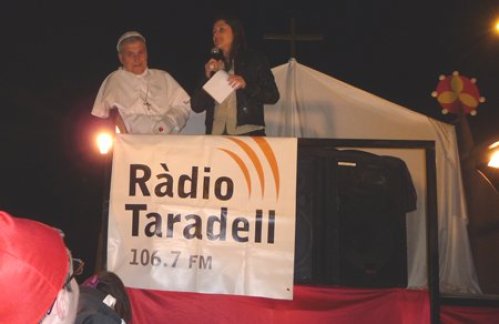 Ramon Solerdelcoll, primer Rei Carnestoltes, i Raquel Mateos, primera pregonera del Carnaval organitzat per Ràdio Taradell.