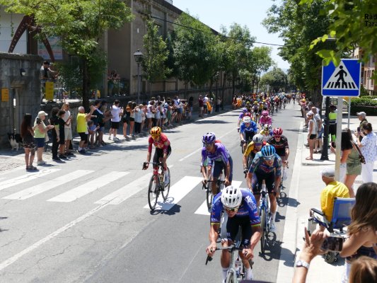 Taradell viu una jornada històrica amb el pas del Tour de França Taradell viu una jornada històrica amb el pas del Tour de França