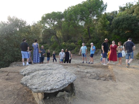 La intervenció arqueològica al dolmen de Gasala confirma la troballa de nous materials i obre la porta a un projecte de recerca La intervenció arqueològica al dolmen de Gasala confirma la troballa de nous materials i obre la porta a un projecte de recerca