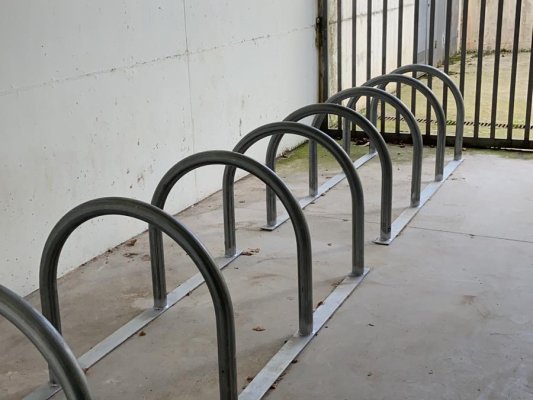 L’Institut de Taradell ja disposa d’aparcaments segurs per a bicicletes L’Institut de Taradell ja disposa d’aparcaments segurs per a bicicletes