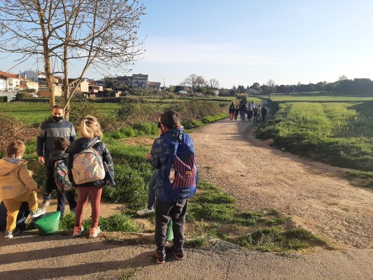 Aquesta setmana s'ha iniciat el bus a peu a l'escola Les Pindediques