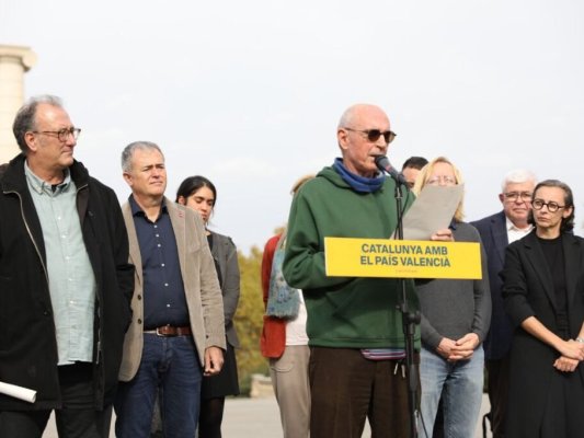 S’organitza un autocar des de Taradell per anar al concert solidari amb el País Valencià S’organitza un autocar des de Taradell per anar al concert solidari amb el País Valencià