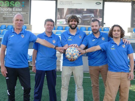 Jordi Pladevall i Gerard Bobé agafen les regnes del primer equip de la UD Taradell